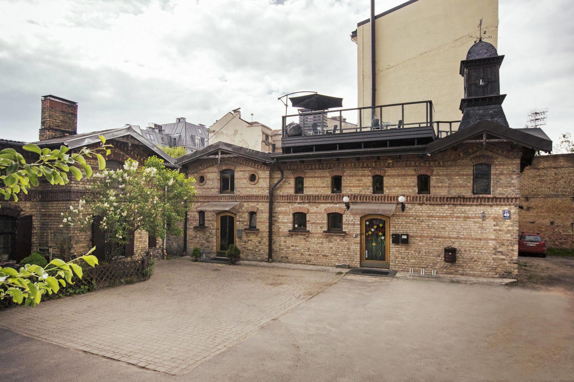 Amalienhof Guesthouse Riga Extérieur photo