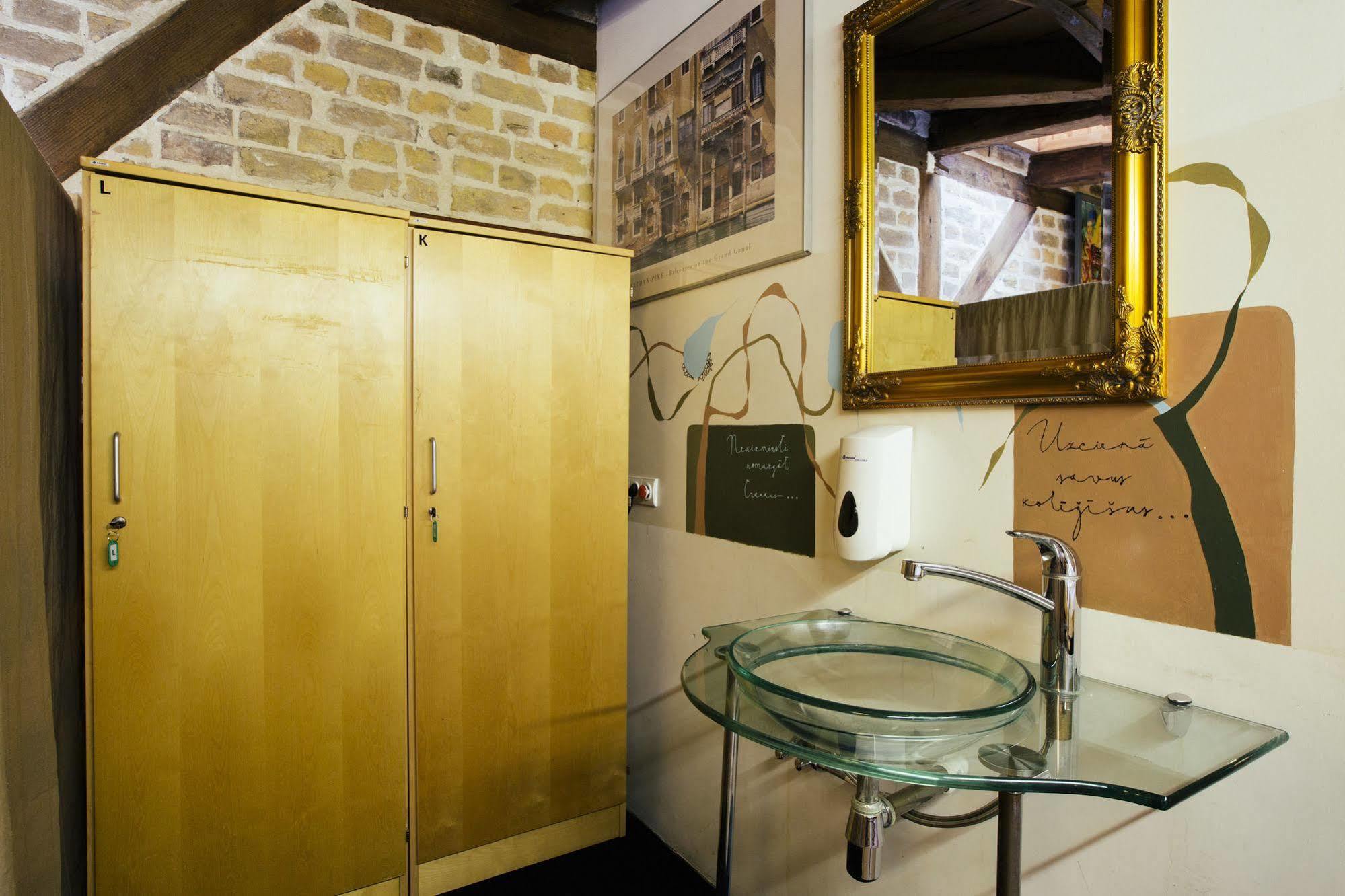 Amalienhof Guesthouse Riga Extérieur photo